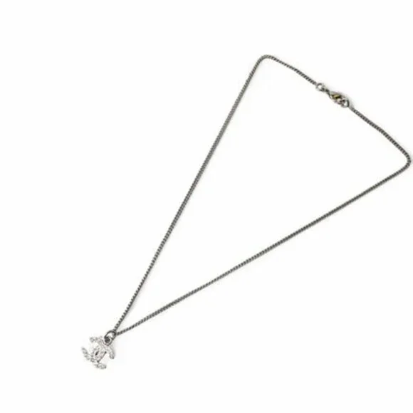 CHANEL Authentic White Logo Necklace - Picture 4 of 7